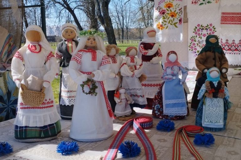 0e7dc6b0-2a8e-448d-9c3c-d4c5791d7ba9